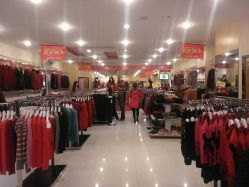 胖太太服飾惠安店 為豐滿(mǎn)女性量身打造的時(shí)尚之選